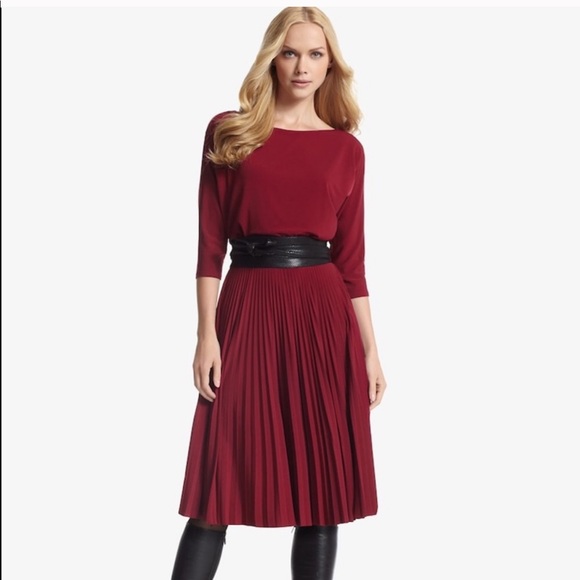 White House Black Market Dresses & Skirts - White House Black Market // Pleated Midi Dress